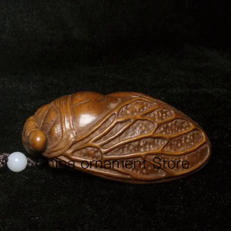 

YIZHU CULTUER ART Length 7.5 CM Chinese boxwood Hand Carved vivid cicada Figure Statue Netsuke Decoration Gift Collection