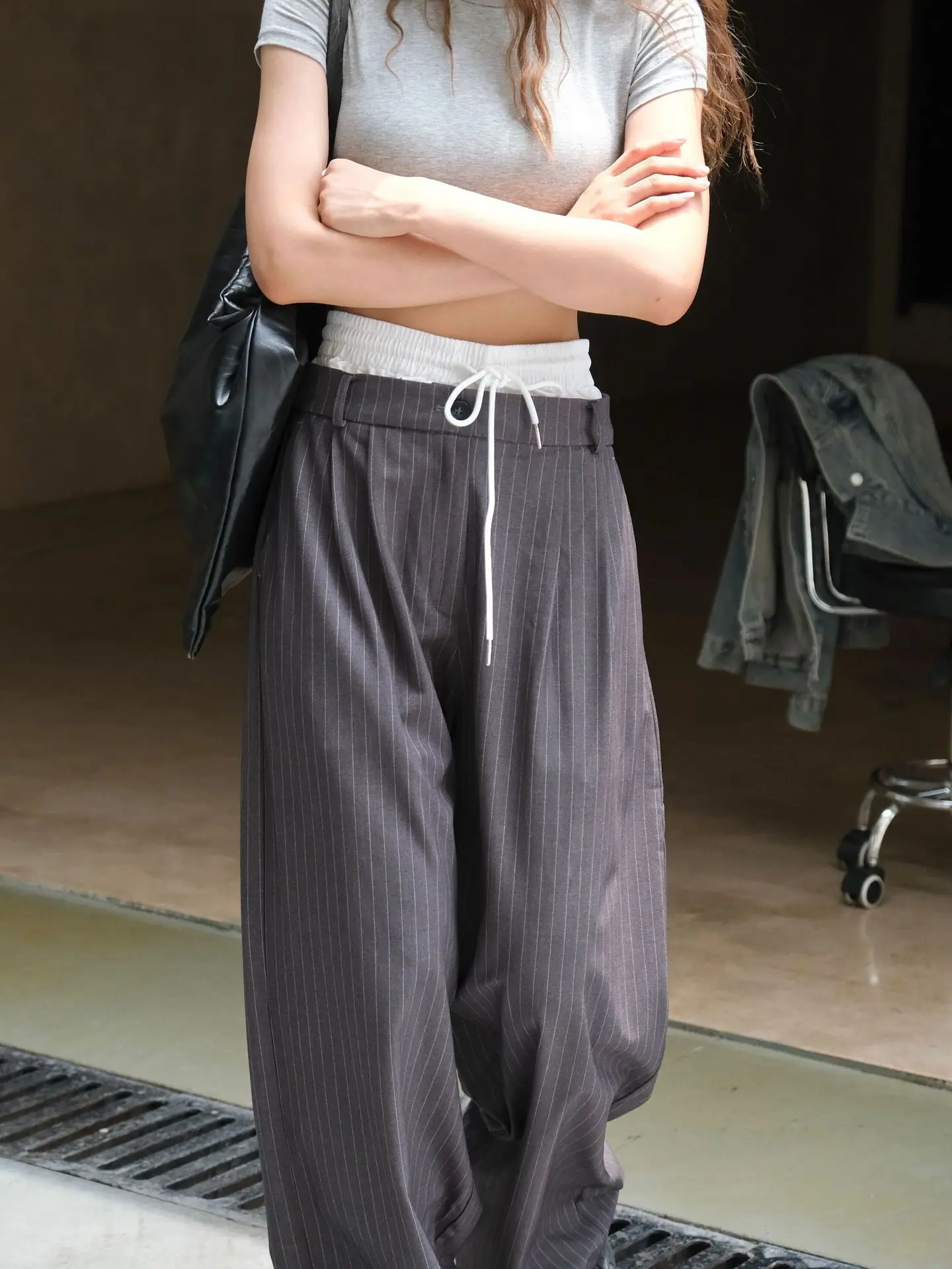 Woman sport chick classic grey trousers with top sport pants