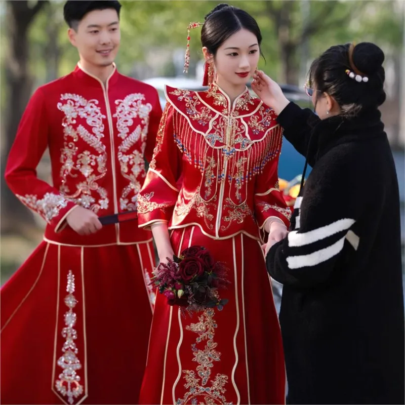 

Red new style Chinese-style heavy industry dragon and phoenix wedding dress