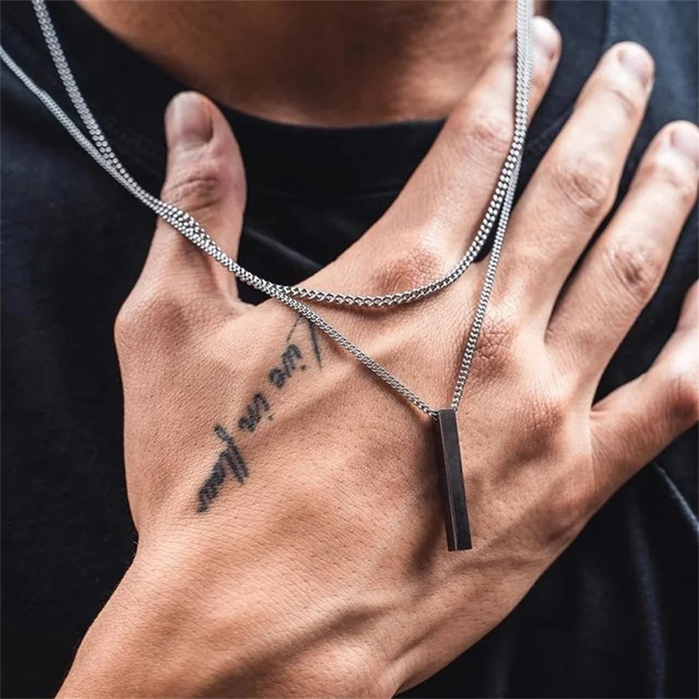 Wu's 2022 New Fashion Rectangle Classic Cuban Men's Jewelry Simple Necklace Hip Hop Geometric Stainless Steel Pendant Necklace