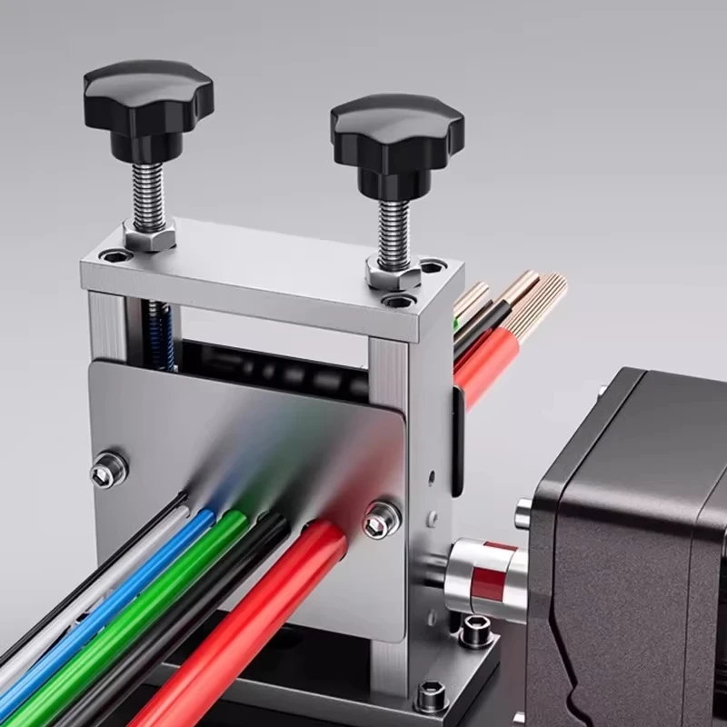 Automatische kleine elektrische draadstripper 6-gaats 5-rail koperkabelafstripper Tijdbesparend en arbeidsbesparend stripgereedschap