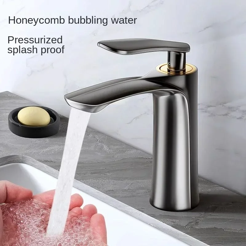 ก๊อกน้ําอ่างล้างหน้าทองแดงเต็มรูปแบบน้ําร้อนและน้ําเย็นในครัวเรือนห้องน้ําอ่างล้างหน้าอ่างล้างหน้าสารป้องกันการแข็งตัวติดตั้งสองหลุมออกจากน้ํา