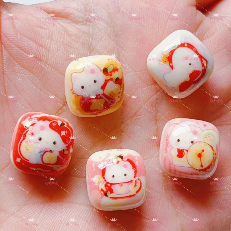

Cute Sanrio Hello Kitty Beaded Acrylic Scattered Beads KT Cat DIY Mobile Chain Key Chain Pack Jewelry Accessories Gift Withholes