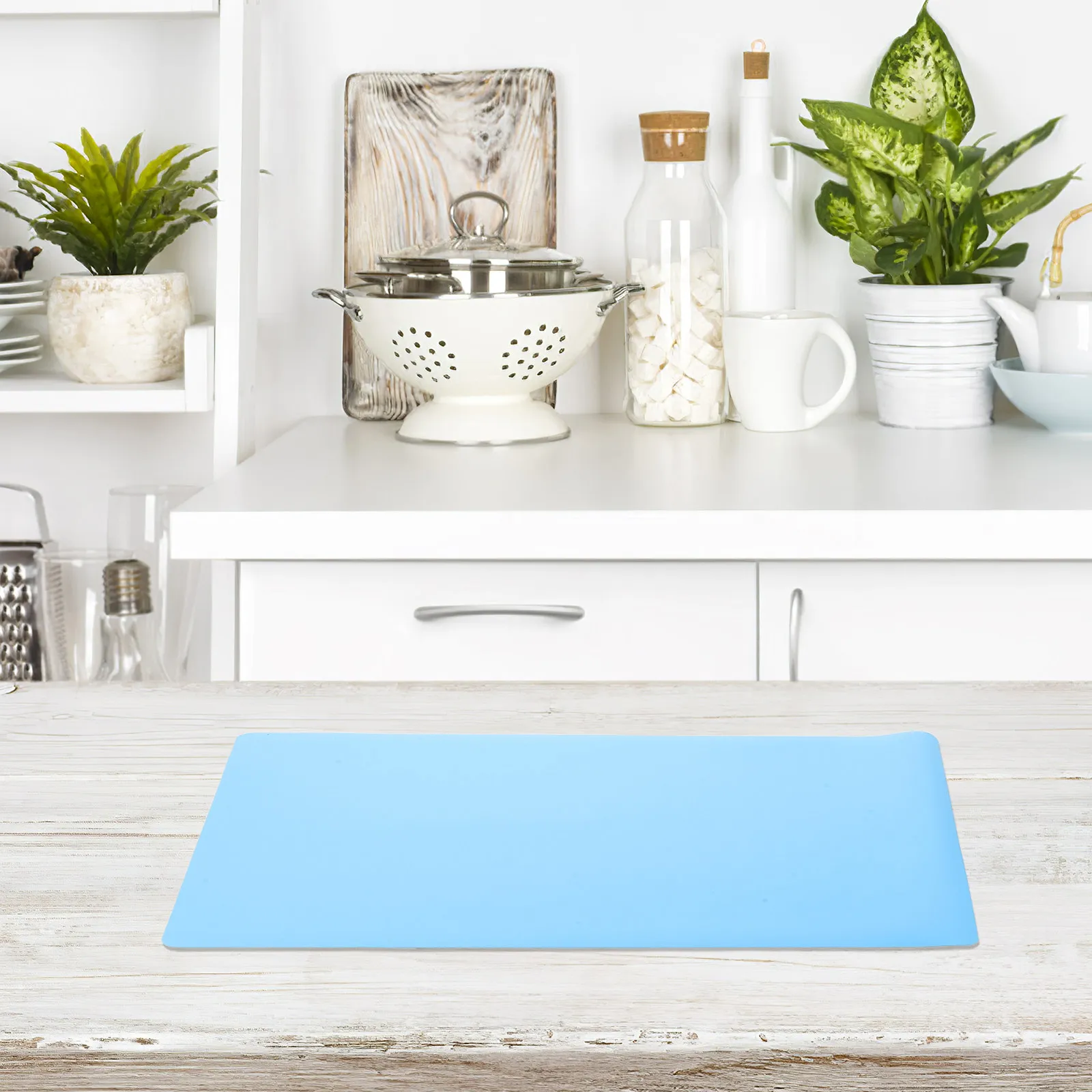 2Pcs Silicone Non Slip Heat Resistant Table Mat for Elderly Dining Heat Insulation Placemats Kitchen Table Protector Adaptive