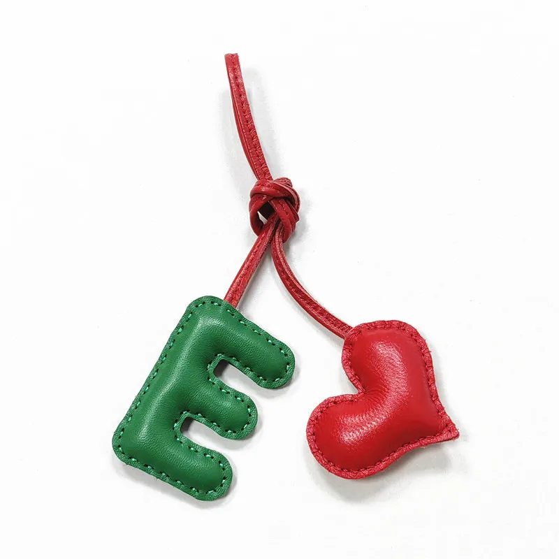 ingles-letra-e-com-amor-coracao-couro-chaveiro-nome-puro-costurado-a-mao-senhoras-sacos-mochila-pingente-charme