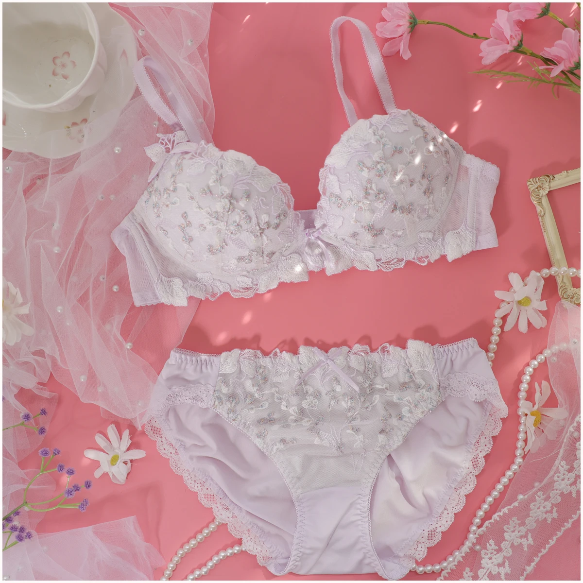Bra set low chicken heart side collection gathered sweet embroidery flowers girls without steel ring women's underwear comfortab