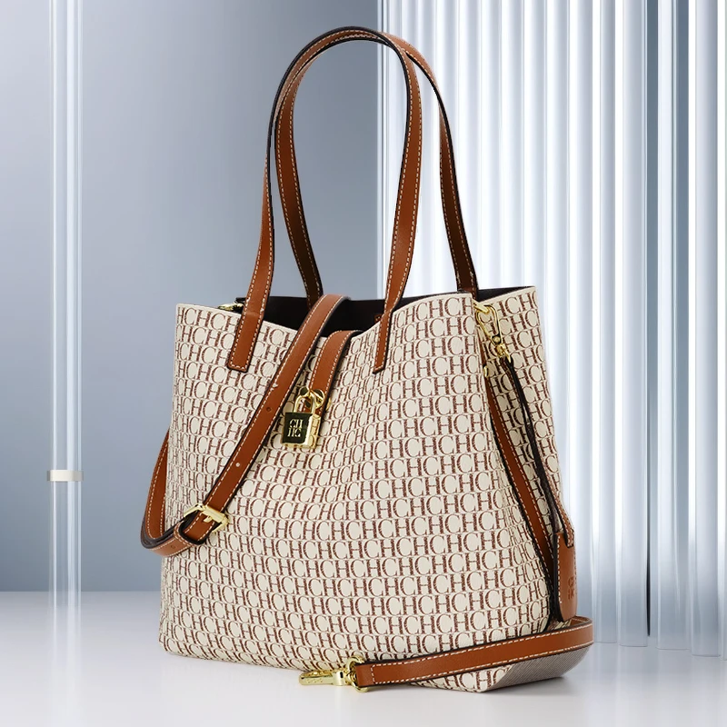 

PU Leather Crossbody Bag for Women Letter Print Handbags Large Capacity Shoulder Purse Daily Commuting Travel Trendy Design