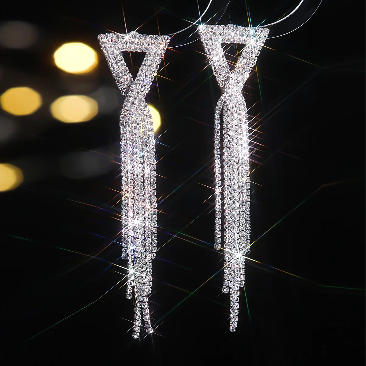 Geometric triangular long tassel earrings for women, luxurious temperament, shiny diamond-set stud earrings, ear jewelry