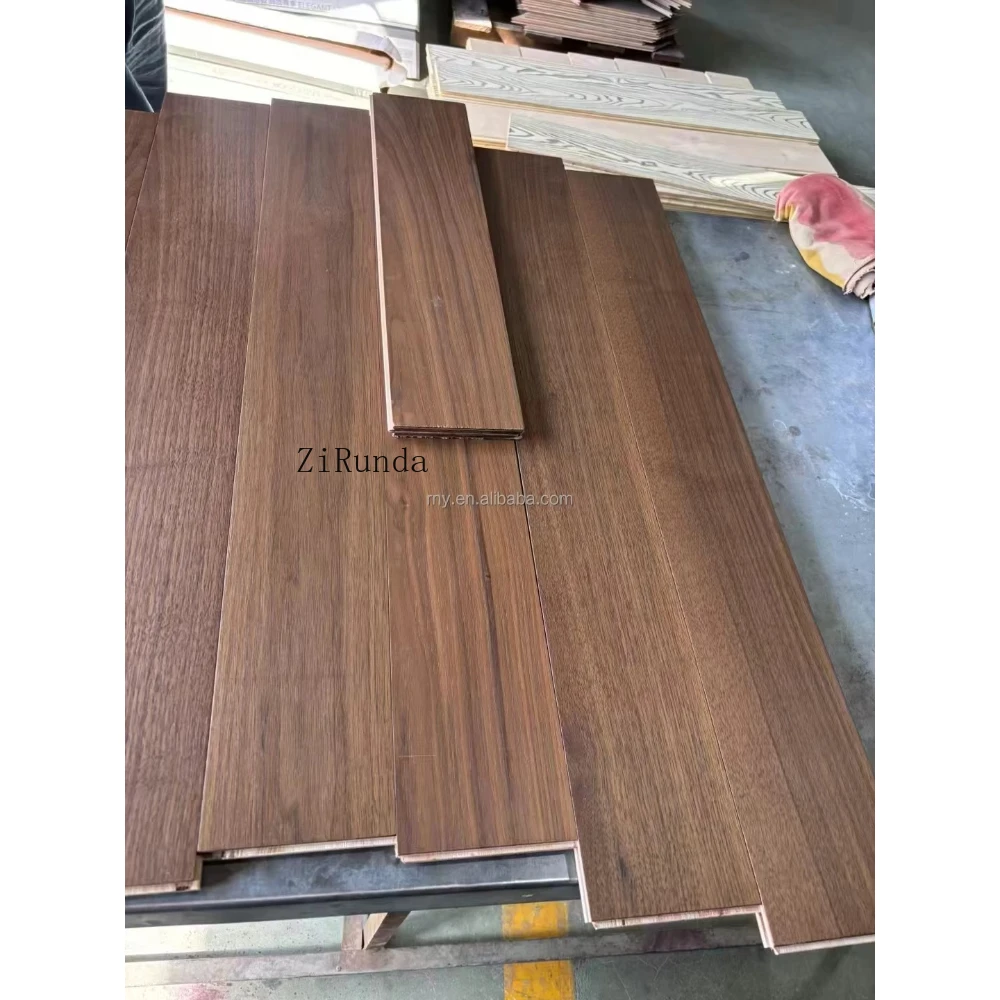 Versión personalizada piso de ingeniería de estilo tradicional moderno tablero ancho nogal americano marrón miel cepillado