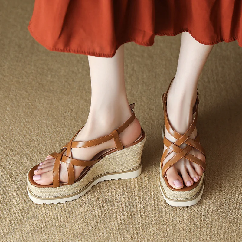 2023 New Roman Wedge Heel Women's Sandals Cross Back Open Toe Brown Ribbon Straw Woven Thick Sole Waterproof Platform High Heels