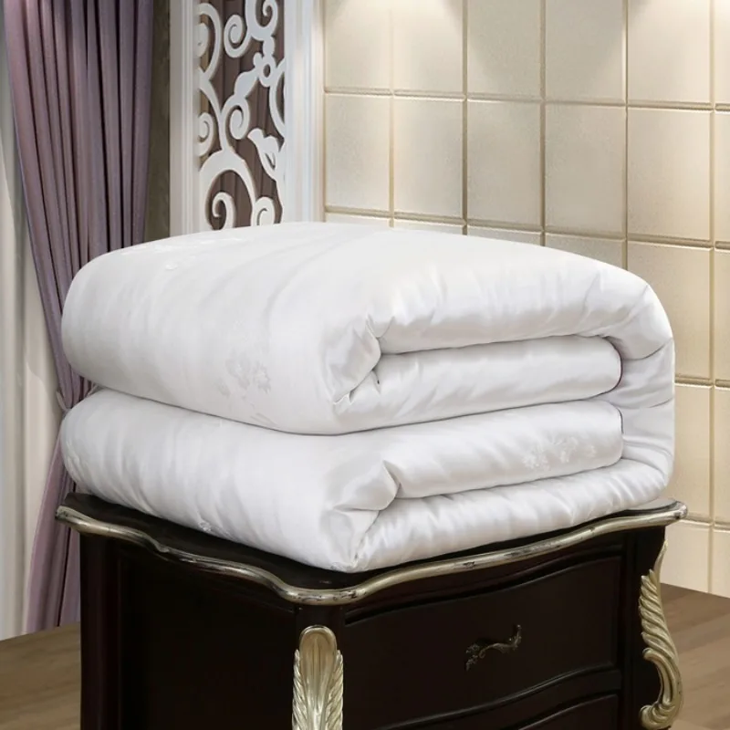 Handmade Imitation Silk Quilt, All Season Quilt, Breathable Warm Comforter for Home Bedding, Multiple Sizes & Colors Available