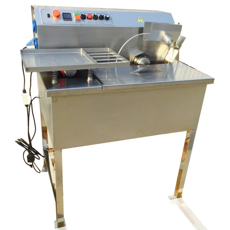 2024 30kg Commercial Chocolate Tempering Machine Multi-function Food Grade Chocolate Melting Making Equipment