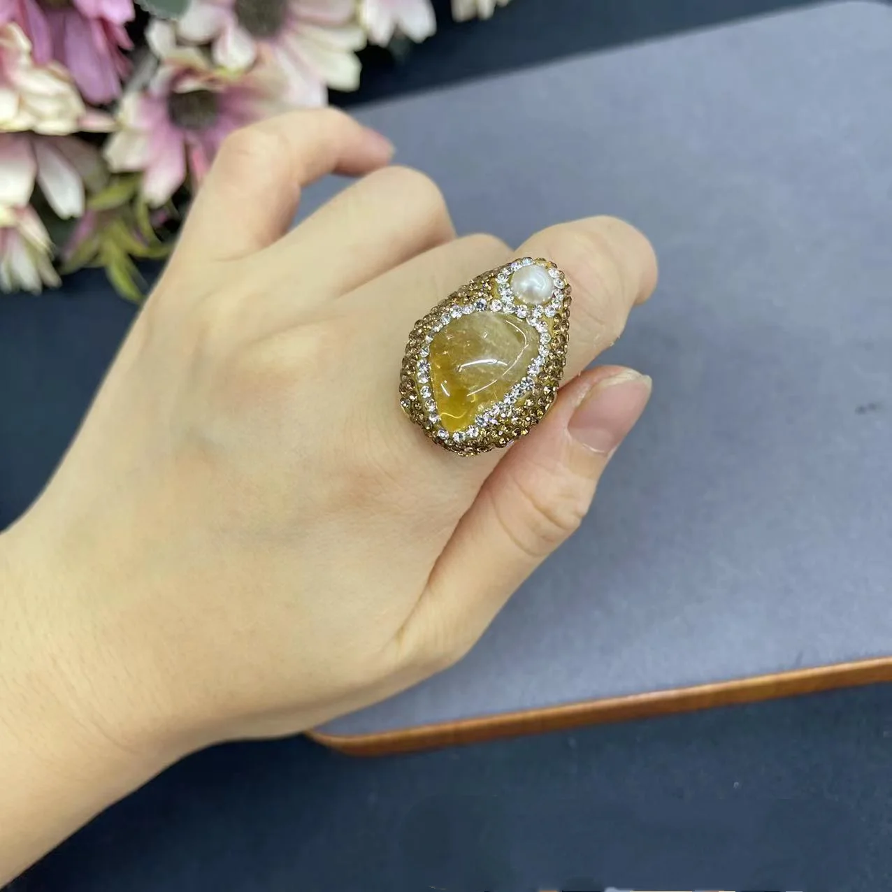 

Натуральный желтый кристалл цитрин комплект ювелирных изделий для женщин инкрустированный жемчугом ожерелье браслет кольца серьги натуральный камень модная вечеринка