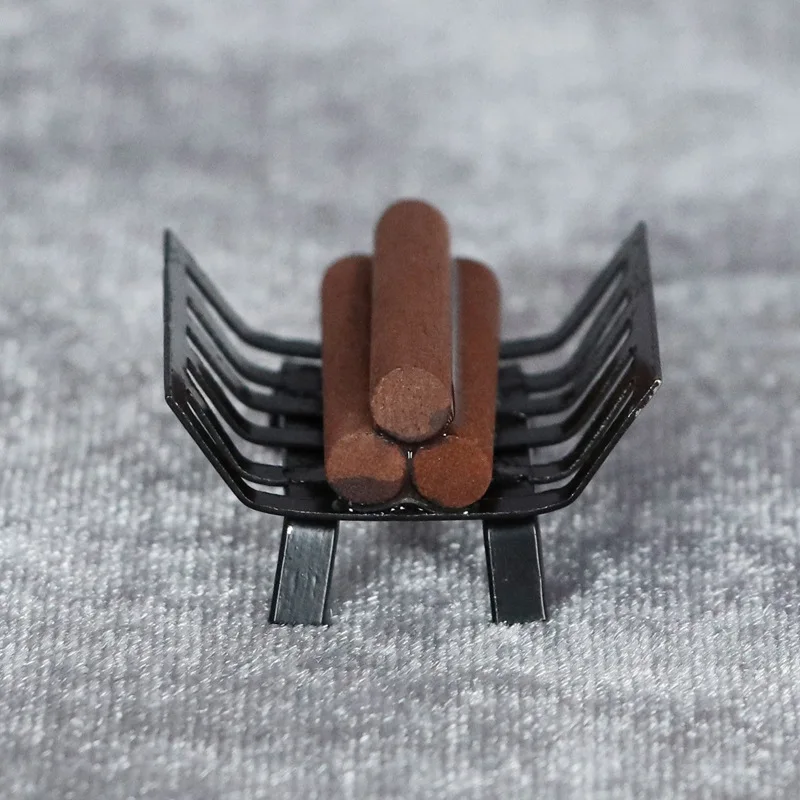 

6picecs 1:12 Scale Dollhouse Miniature Life Scene Accessories - Simulated Firewood Rack with 3 Pieces of Firewood Model