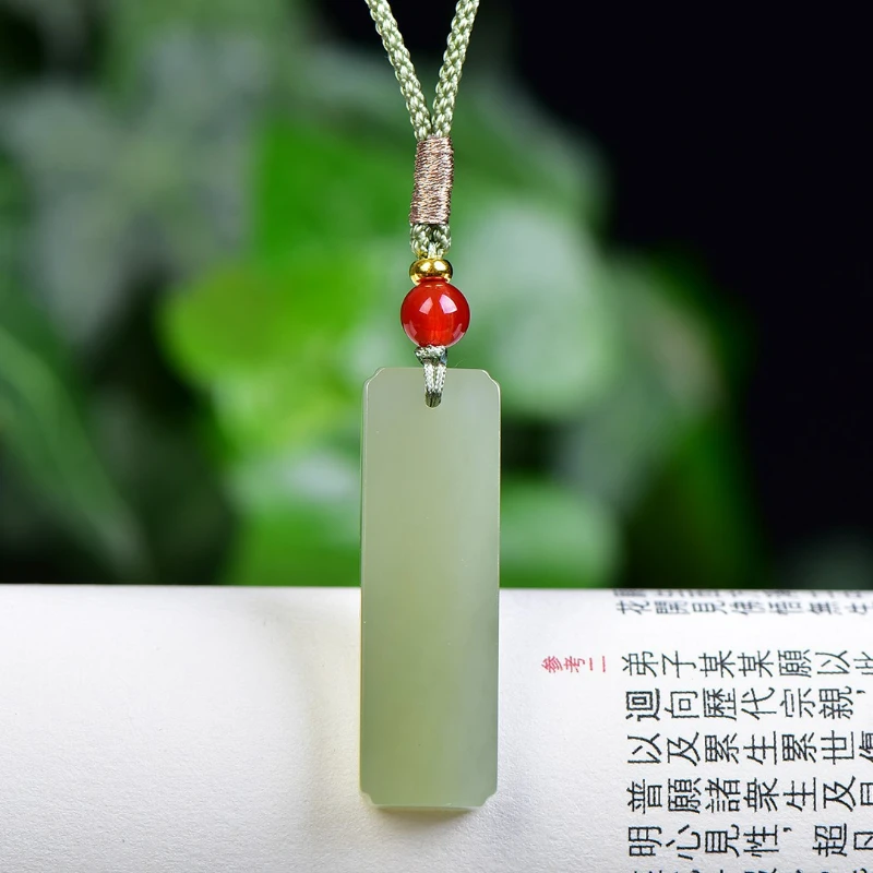 Natural no matter brand, bottle holding model, Guanyin pendant, men's and women's amulet, jade pendant, Pudu sentient beings