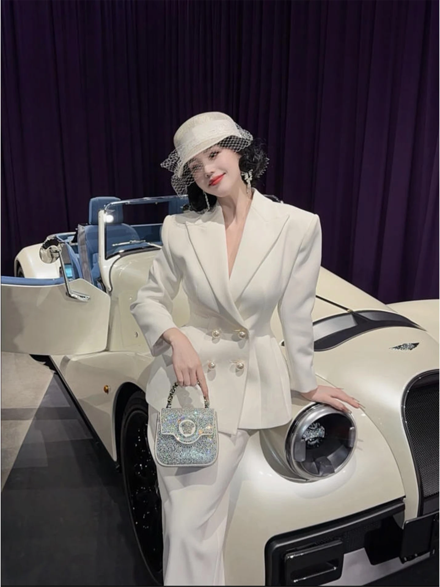 

LYXJ Brooklyn Magazine Весенне-осенний легкий приталенный пиджак с зауженной талией 10021 Элегантный приталенный пиджак с длинными рукавами для женщин