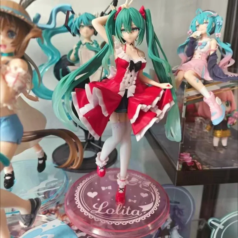 ฟิกเกอร์แฟชั่นนิเมะ Taito Hatsune Miku ตุ๊กตาตัวการ์ตูนอะนิเมะน่ารักโมเดลของเล่นของประดับโต๊ะทำงาน