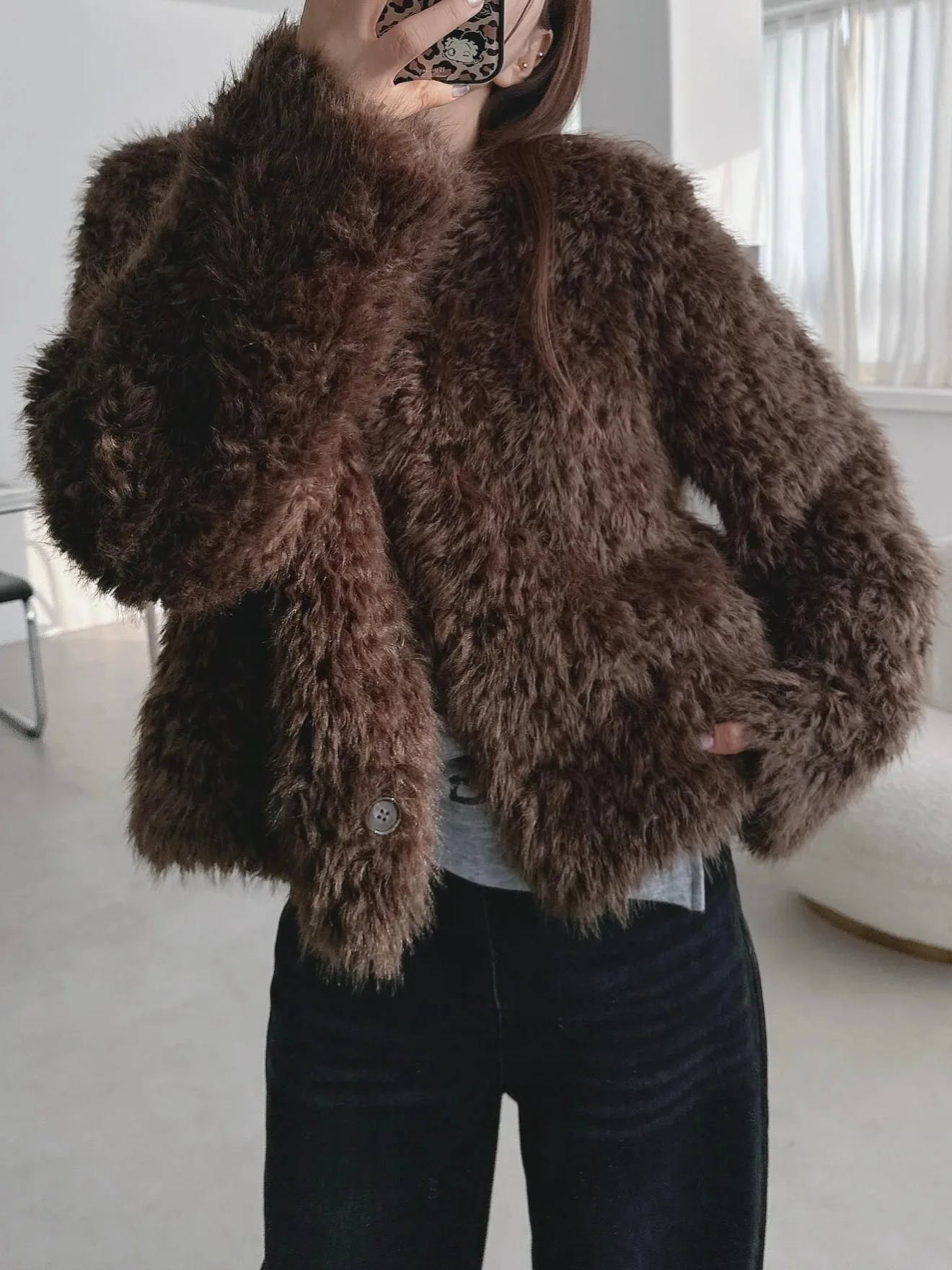 Chic automne hiver rétro simple bouton rond Ne Faion chaud manteau de fourrure d'agneau femmes écologique fourrure douce moyenne mince