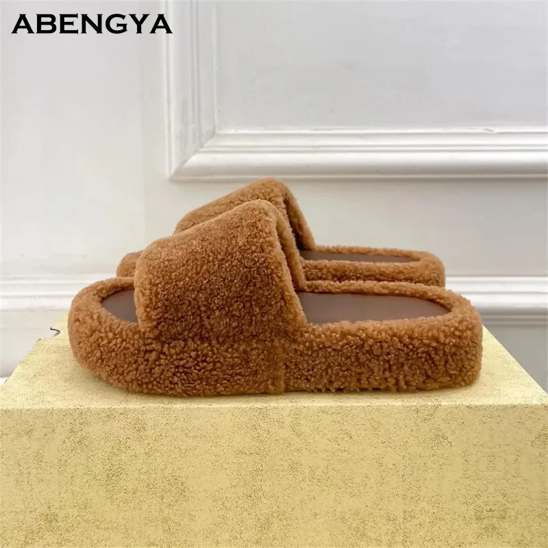 

2026 Designer New Wool Flat Slippers Women Open Toe Suede Mules Flat Shoes Summer Casual Party Vacation Walking Shoes For Women