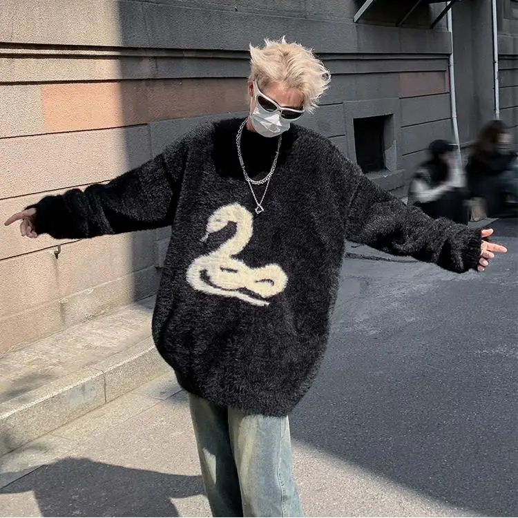 

Мужской вязаный свитер оверсайз для полных мужчин, с имитацией меха и узором под змею, модный брендовый трикотаж, повседневная зимняя одежда