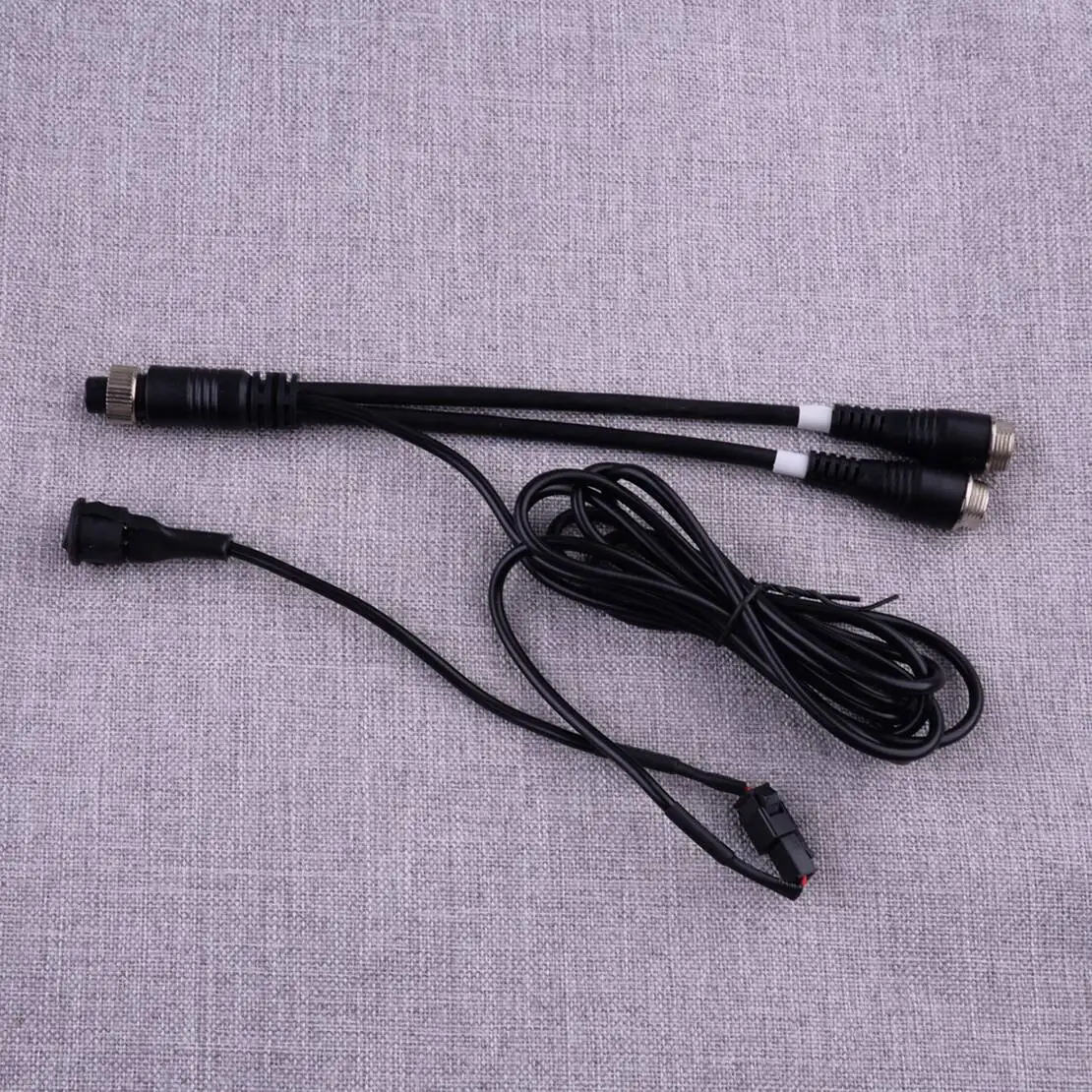 2-Way Video Swap Switch Cable for Car Auto Truck Monitor To Connect More Backup Camera Easy installation