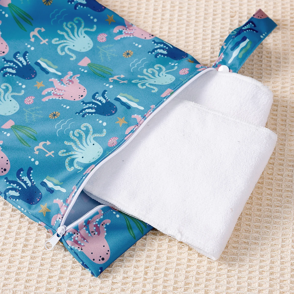 مجموعة حقائب حفاضات HappyFlute مكونة من قطعتين مقاس S+M مقاومة للماء مع حقيبة طلاء مضادة للميكروبات لمكياج الأطفال والسفر