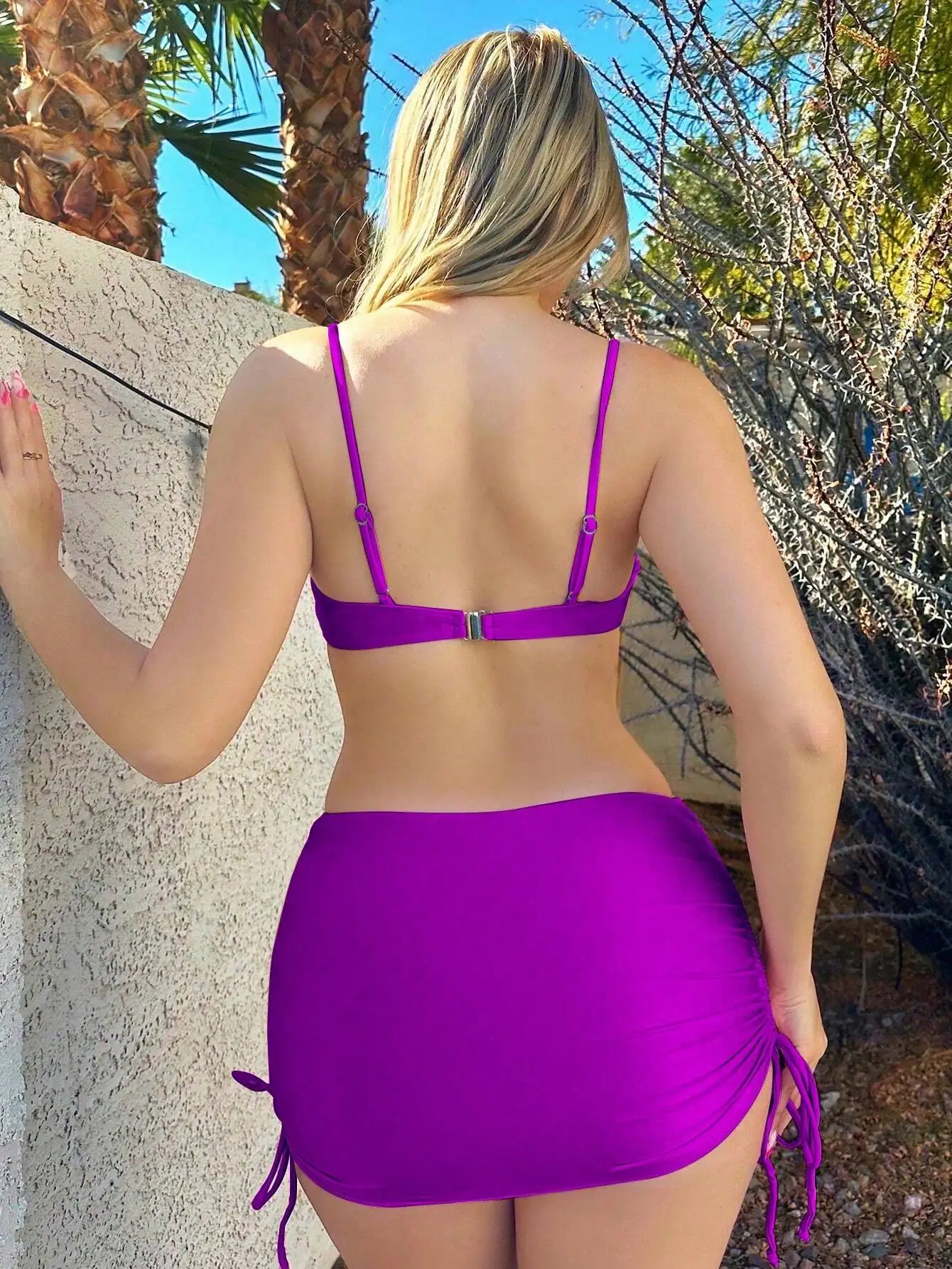 

Purple 3-Piece Bikini Set With Faux Pearl Straps And Shell Cups For Beach Vacation
