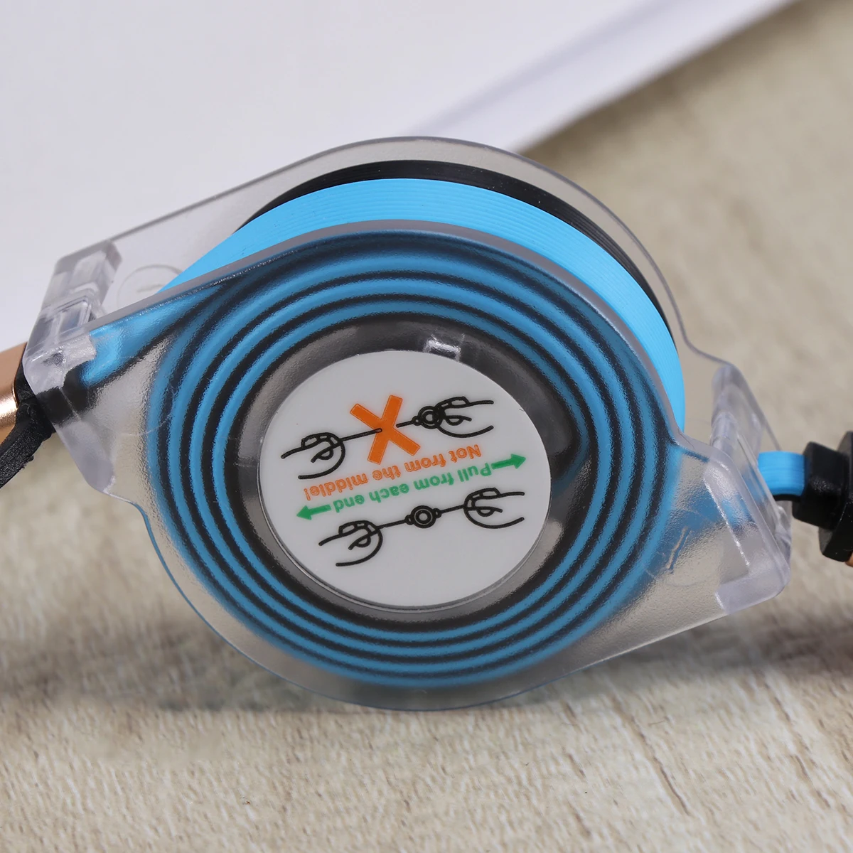 

Retractable USB Cable Type C Micro USB Cord Data Sync Portable 1M Charging Cable for Phone Tablet Easy Storage Travel