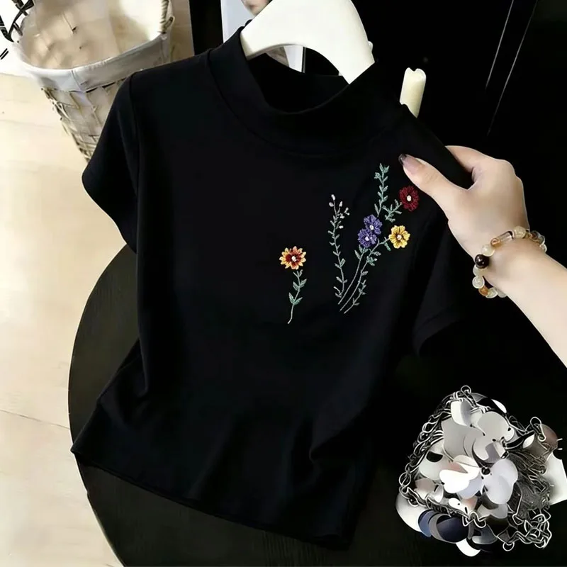 

Knitted Sweater Women Pullovers new Summer Short Sleeve Knitwears Mock Neck Embroidery Knit Sweater Pullover Women Tops Q4455