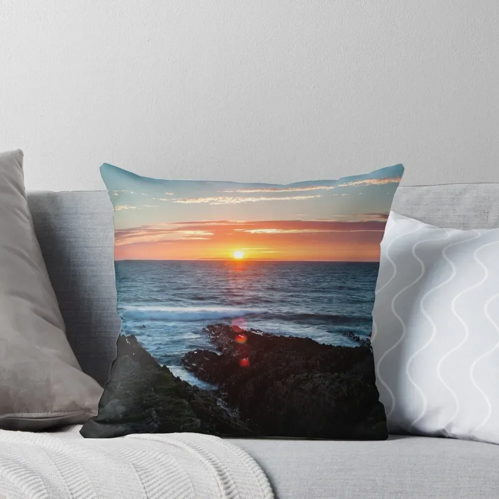 the sun sets in the middle of lundy island Throw Pillow Luxury Living Room Decorative Cushions Christmas Pillows New year pillow