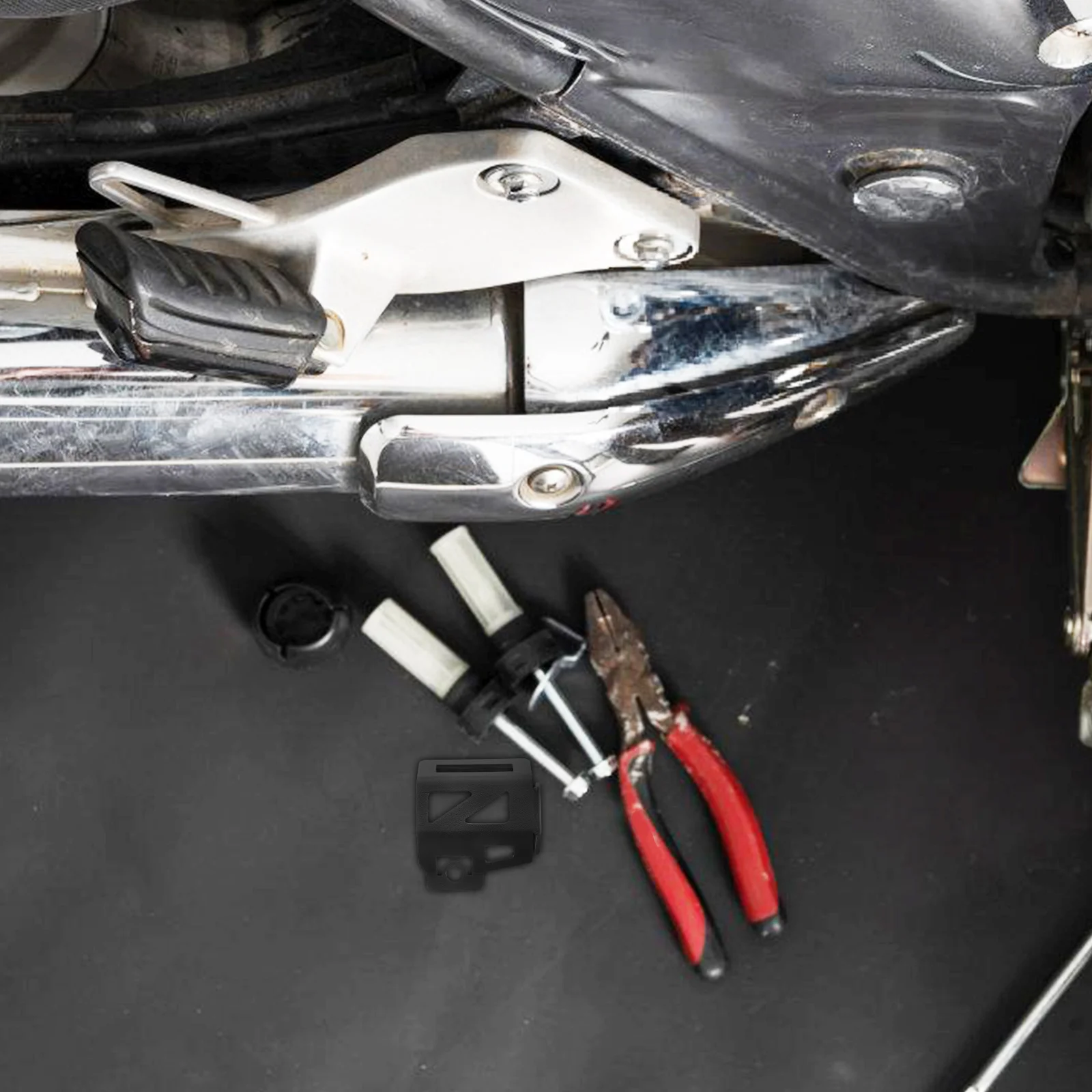 

Brake Oil Bottle Cover Rear Fluid Reservoir Guard For MT09 MT07 MT03 Antitheft Durable Protector Motorcycle Brake