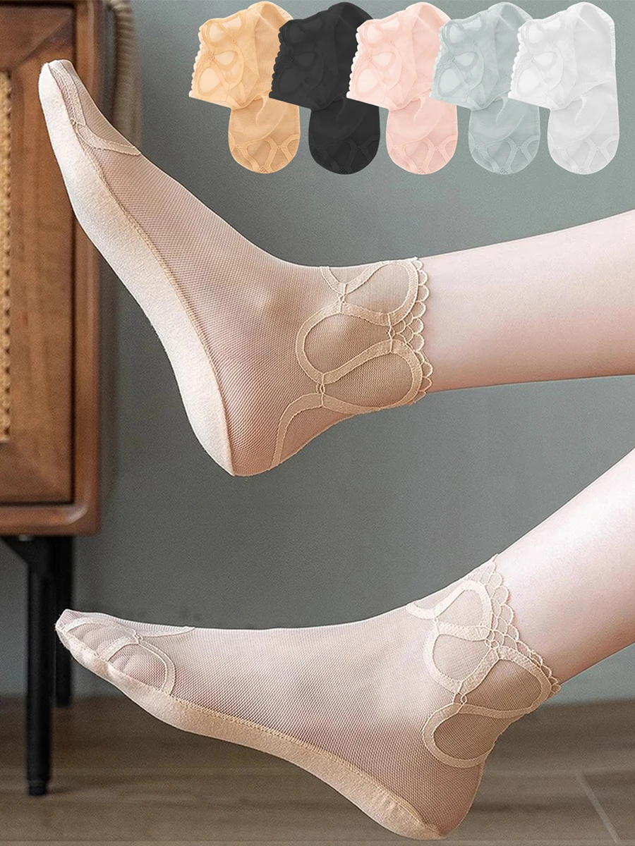 5 Pairs Lolita Women Fashion Invisible Lace Socks Thin Ladies Lace Boat Socks Hollow Non-slip Shallow Transparent Socks