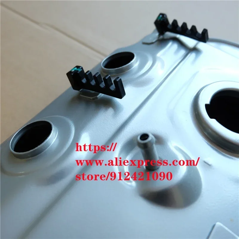 Engine Valve Chamber Cover with sealing ring for Great wall Haval H3/h5 4G63/4G64/4G69 2.0/2.4 pertrol engine view 4