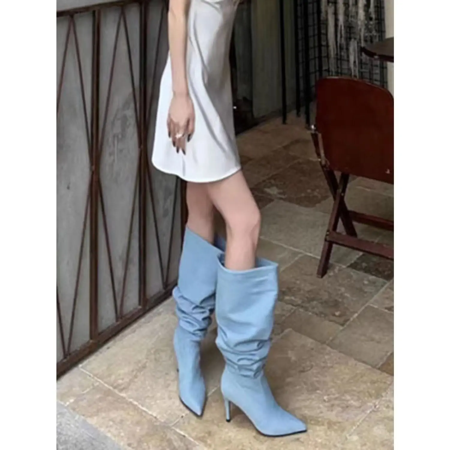 أنبوب واسع كبير الدنيم كومة يصل أحذية النساء جديد الصيف 2025 أشار تو عالية الكعب أحذية طويلة رقيقة الكعوب أحذية عالية