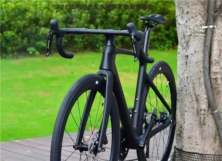 

Велосипед шоссейный 2025 TWITTER R5pro DI2 105/R7170-2*12S, с электронным переключением передач, гидравлическими дисковыми тормозами, карбоновая рама T1000