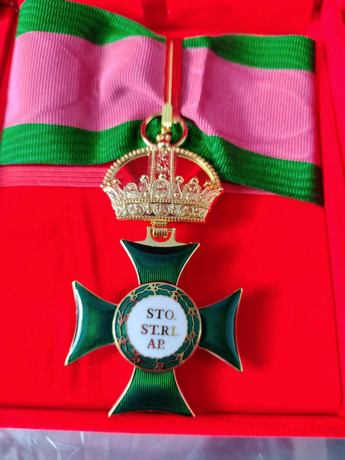 

Реплика медали «Крест командира» — Королевский Венгерско-Австрийский Орден Святого Стефана