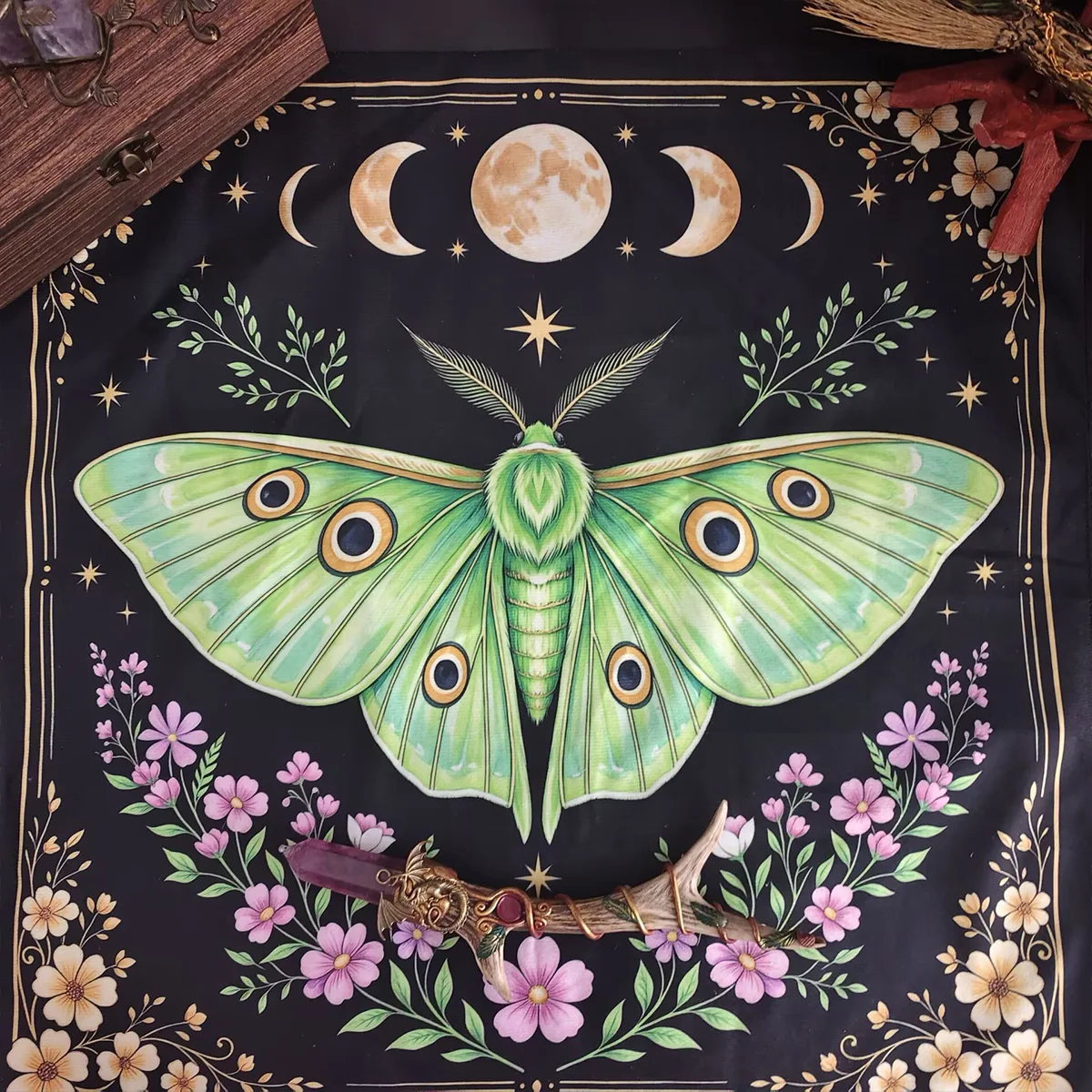 Green Butterfly & Floral Tarot Card Tablecloth Triple Moon Altar Cloth Witchcraft Astrology Oracle Divination Cloth Home Decor