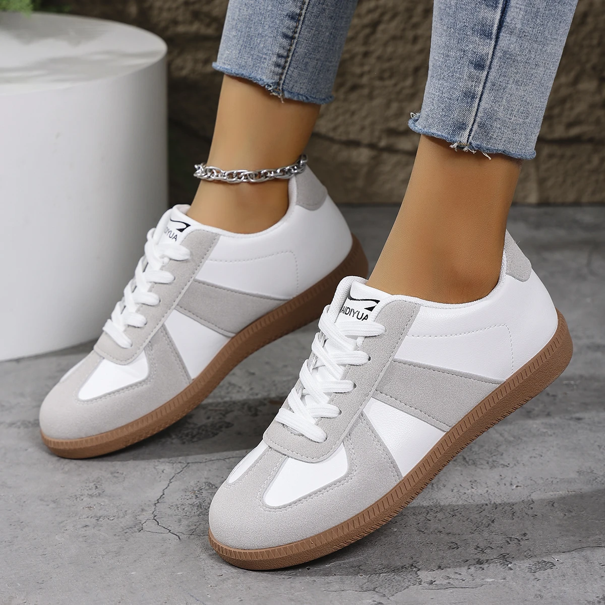 2026 Fashion Leather Women's C - огляд і ціна Leather Sneaker Care Kit