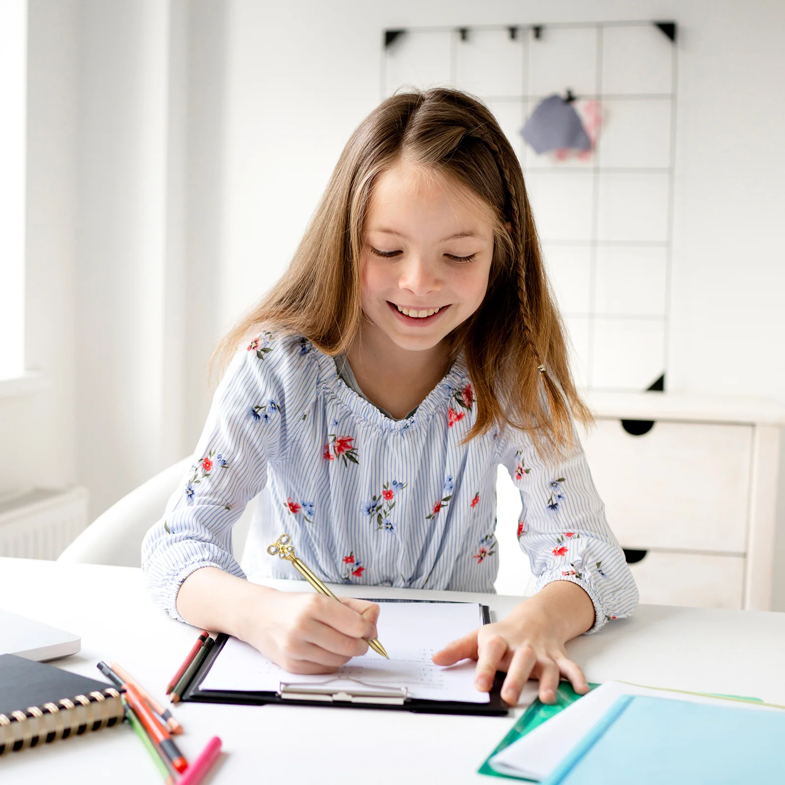 

3Pcs Adorable Metal Butterfly Ballpoint Pens Smooth Clear Writing No Skid Comfortable Hand Feeling Perfect Gift for Students