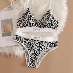 Conjunto de ropa interior con estampado de leopardo para mujer, sujetador Sexy con tirantes ajustables, conjunto ligero y transpirable, pijamas suaves para el hogar