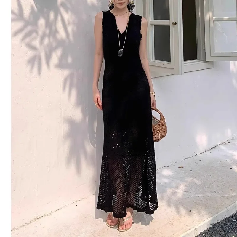 

European And American High-End Knitted Dress Women'S Summer New Hollow V-Neck Slim Fit Design Long Skirt