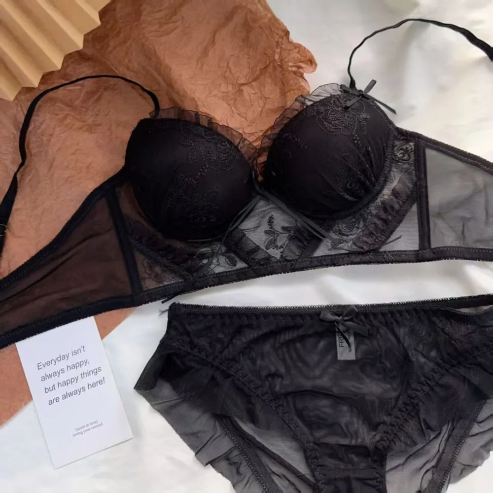 MOYISU Women Lace Bra Sweet Comfort Wireless Push Up Anti Sag Small Chest No Empty Cup Intimate Lingerie Underwear 32-38AB セクシーな