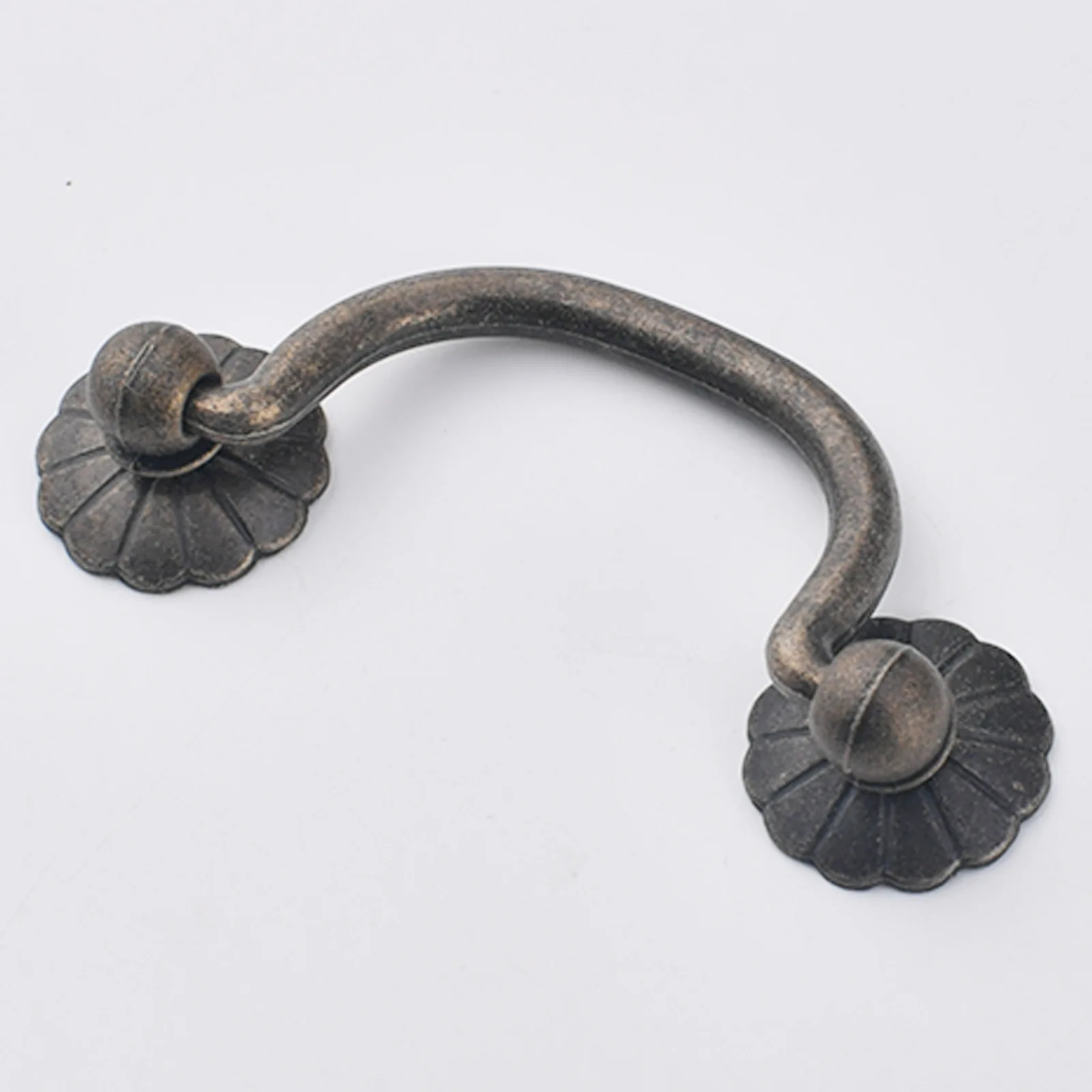 Chinese classical antique furniture drawer handle solid zinc alloy clothing cabinet door small handle hole distance 62mm