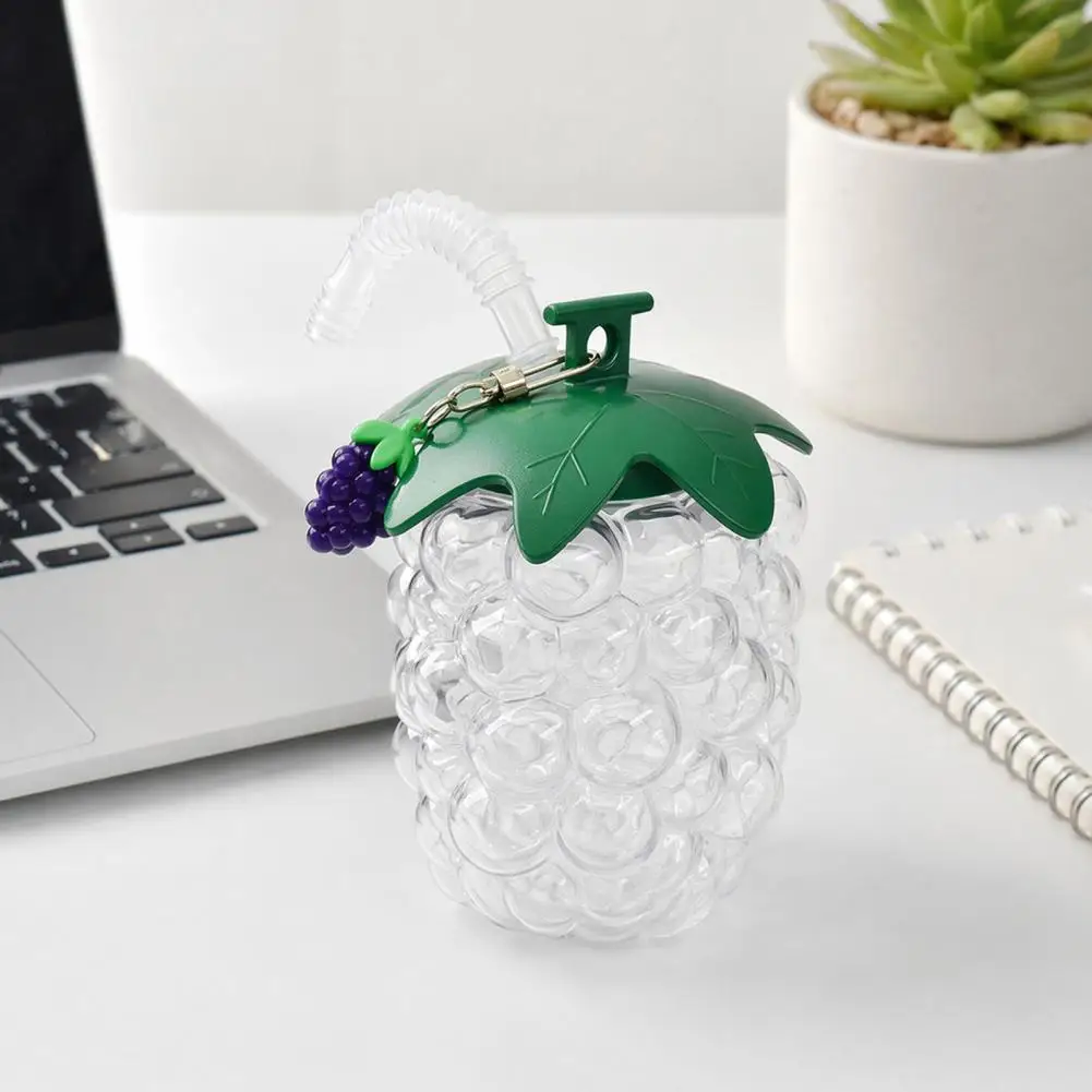 

Water Cup with Straw, Grape Shape, Large Capacity Plastic Drinking Cup, Transparent Water Bottle for Outdoor Sports Office Study