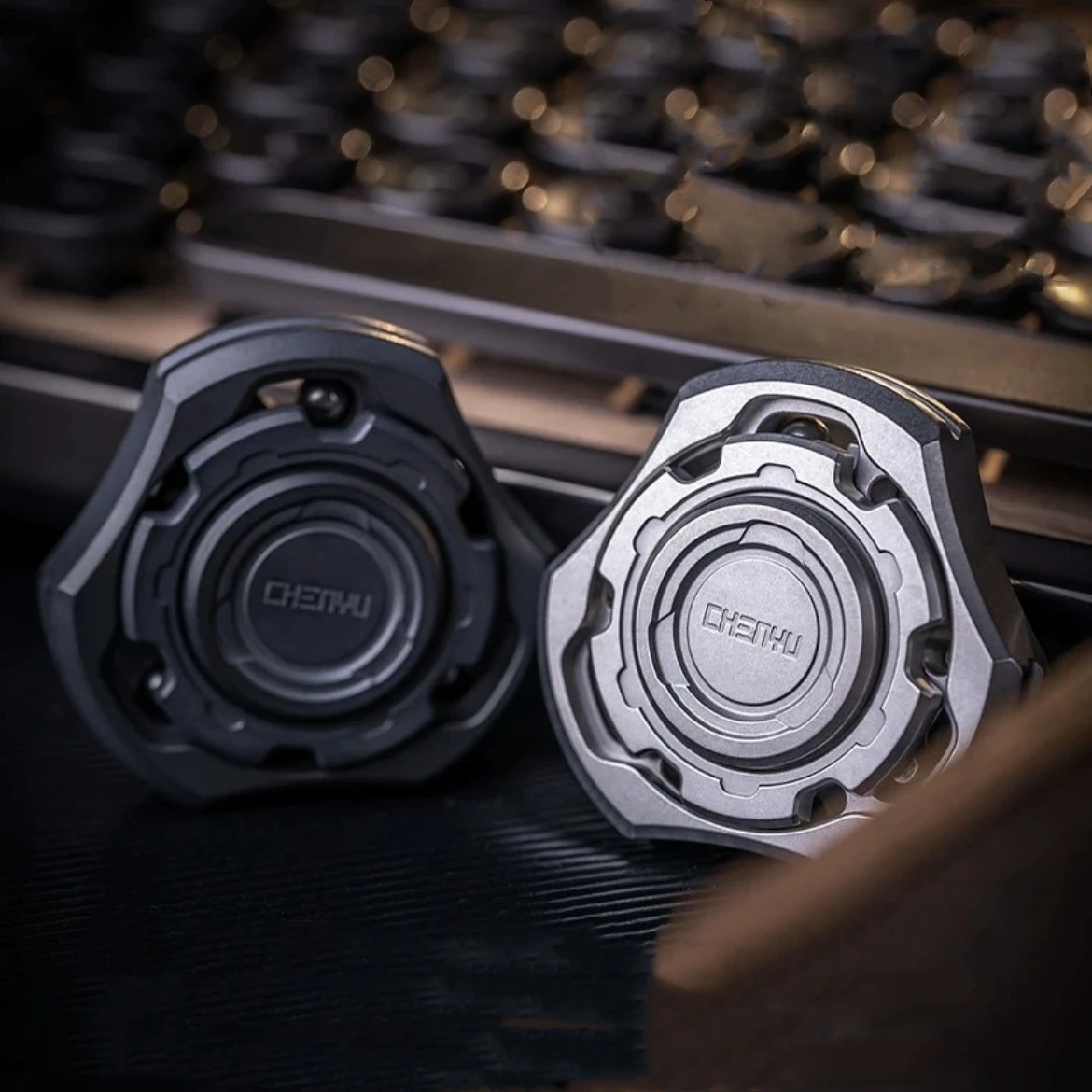CNC อย่างแม่นยํา Fidget Slider Spinner EDC ของเล่น Dual Bearings Design Titanium Alloy Sensory ความเครียดบรรเทา ADHD Focus