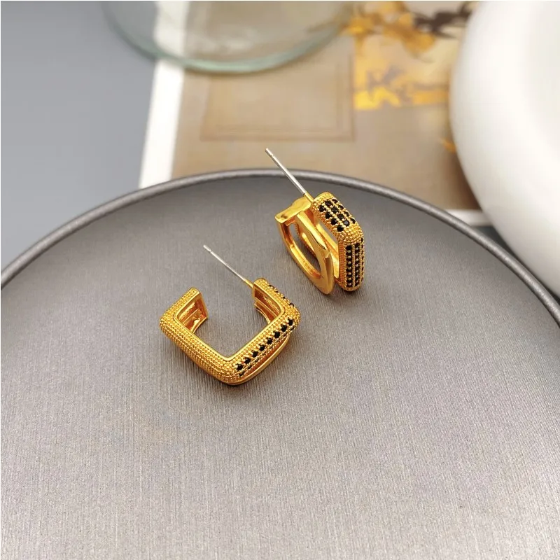 

Korean Retro Luxury Inlaid Black Zircon 925 Silver Pin Studs Hollow Out For Women Plating 18k Gold Earrings Jewelry