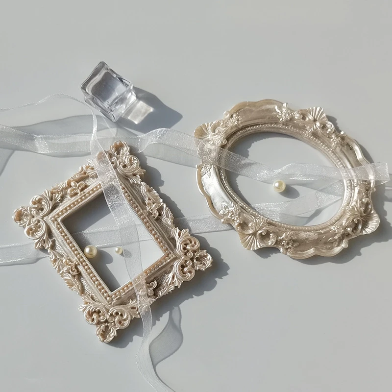 Retro Photo Frame Embossed Picture Frame Cadre Photo Frame for Pictures Jewelry Earrings Perfume Display Stand Photos Props