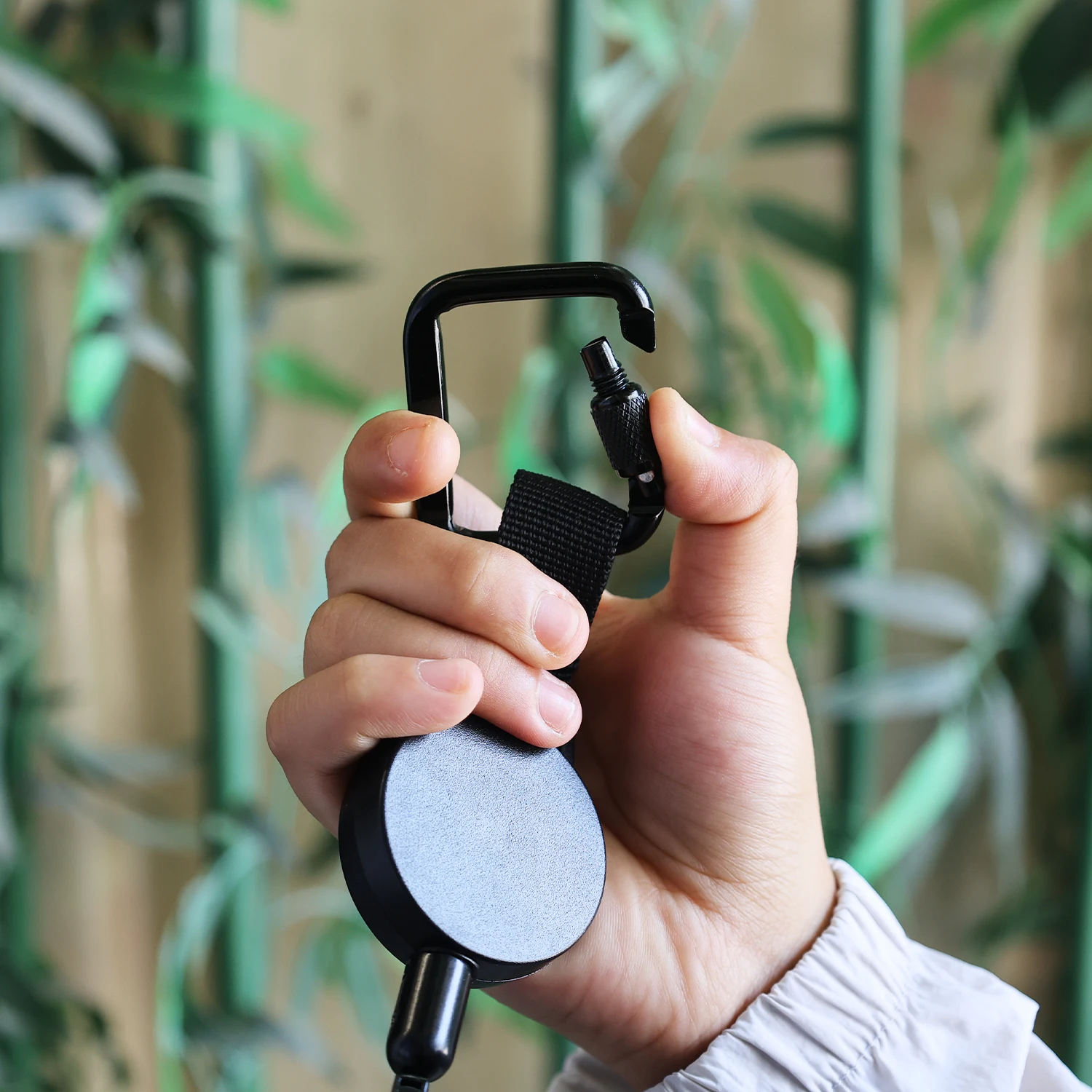 Retractable Anti-Theft Phone Lanyard Straps Carabiner Badge Holder with Phone Tether Tabs Cellphone Belt Clip for Travel Hiking - náhled 6