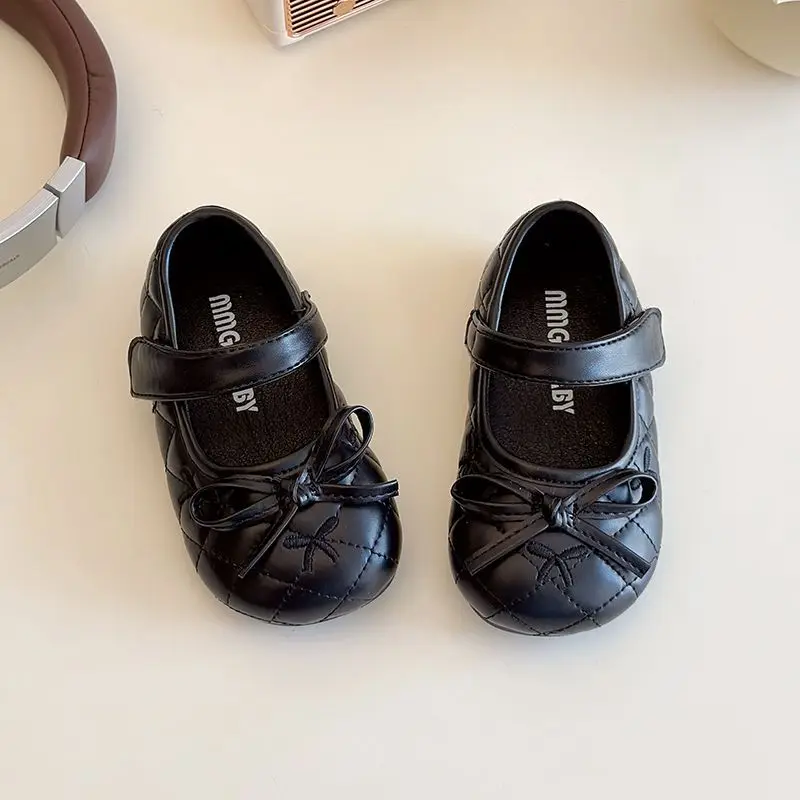 

2026 Spring Baby Soft Sole Leather Shoes for Toddlers Girls Bow Decor Velcro Strap Cute Princess Style First Walkers