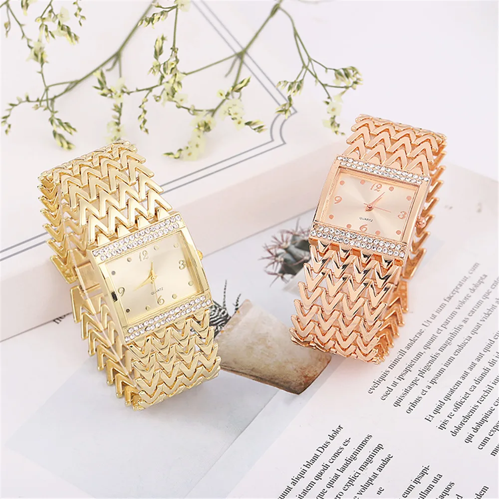 Luxury Golds Ladies Bracelet Watch Hot Fashion Simple Square Diamond Female Quartz Watches Stainless Steel Women Clock Dress